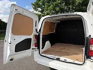 Used 2020 Vauxhall Combo Sportive White - Interior and Exterior details 12