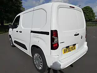 Used 2020 Vauxhall Combo Sportive White - Interior and Exterior details 5