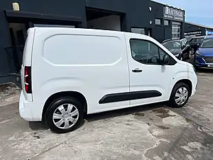 Used 2020 Vauxhall Combo Sportive White - Interior and Exterior details 3