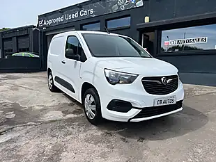 Used 2020 Vauxhall Combo Sportive White - Interior and Exterior details 9