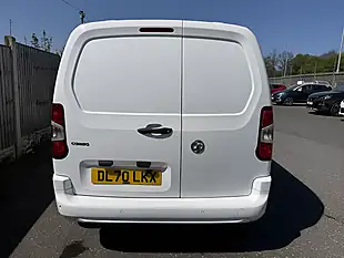 Used 2020 Vauxhall Combo Sportive White - Interior and Exterior details 9