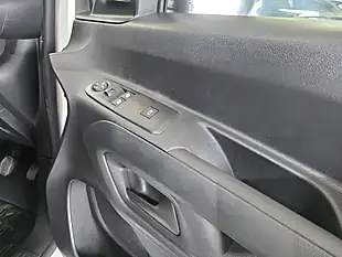 Used 2020 Vauxhall Combo Sportive White - Interior and Exterior details 11