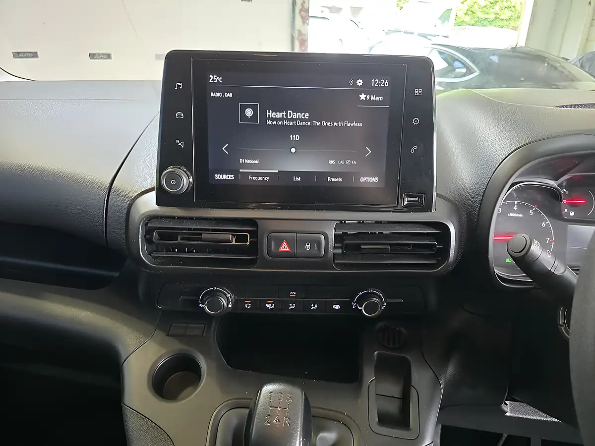 Used 2020 Vauxhall Combo Sportive White - Interior and Exterior details 18