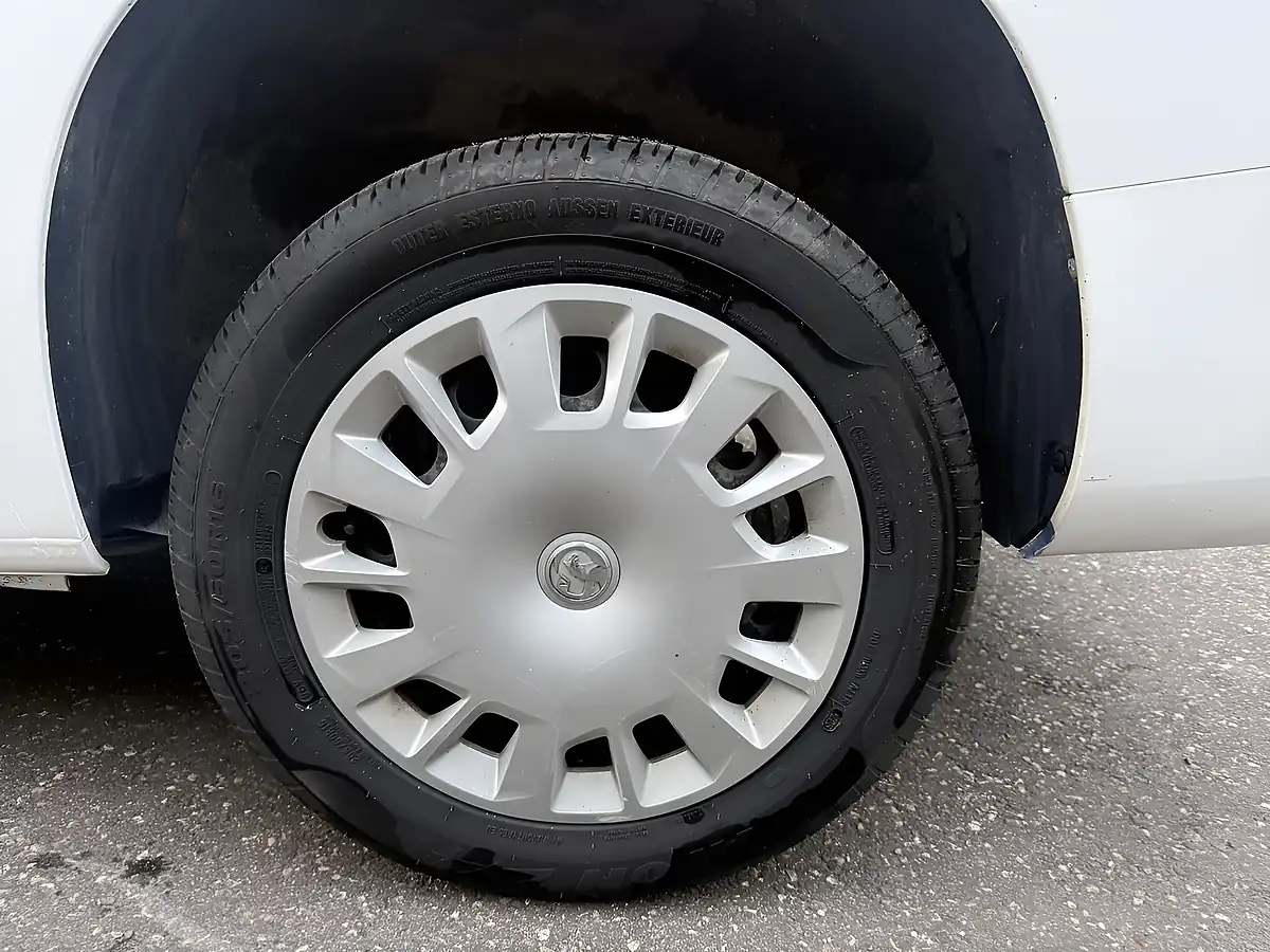 Used 2020 Vauxhall Combo Sportive White - Interior and Exterior details 7