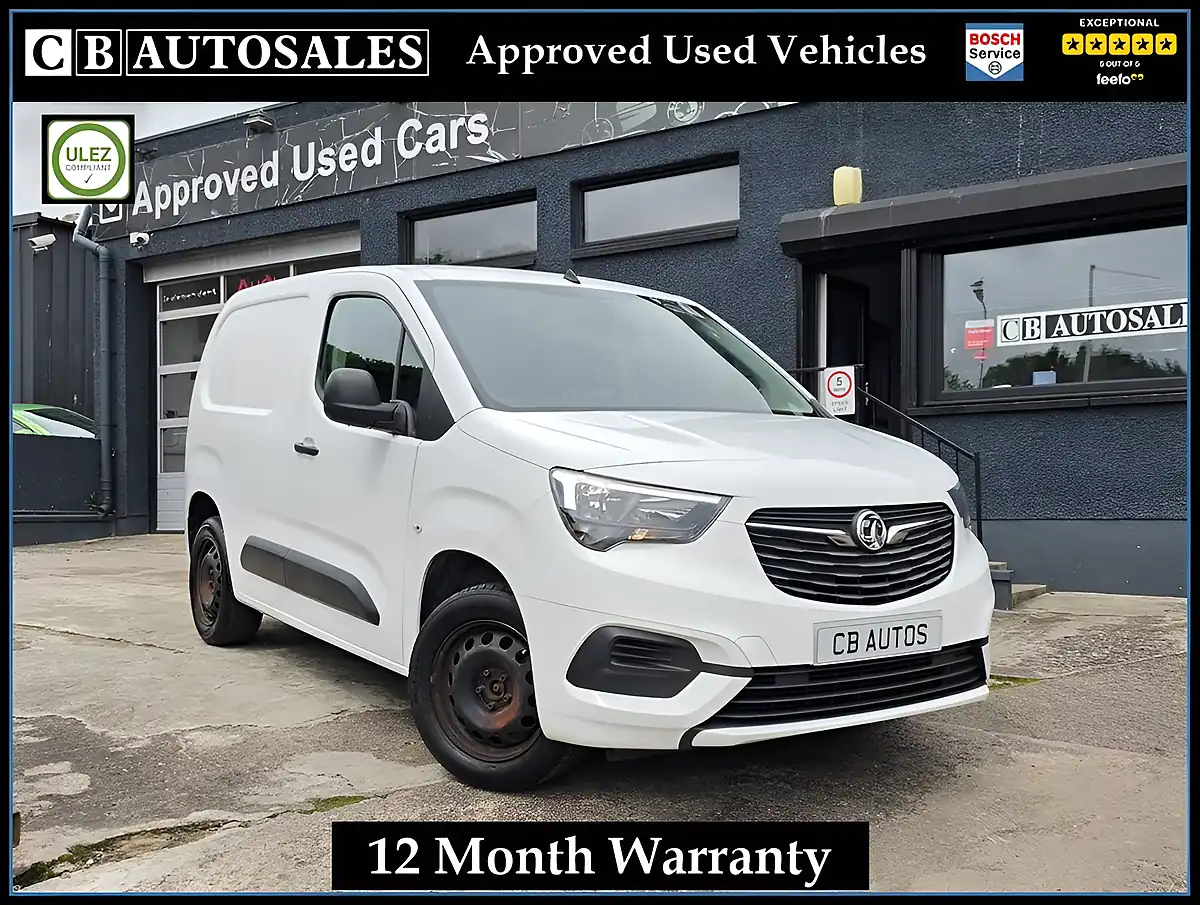 Used 2020 Vauxhall Combo Sportive White - Front View