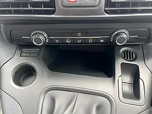 Used 2020 Vauxhall Combo Sportive White - Interior and Exterior details 15
