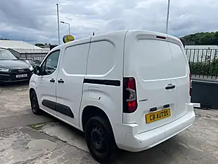 Used 2020 Vauxhall Combo Sportive White - Interior and Exterior details 6