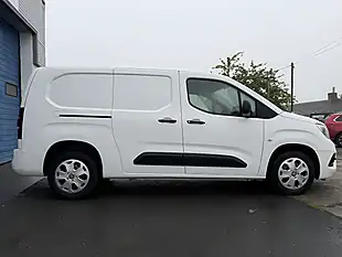 Used 2020 Vauxhall Combo Sportive White - Interior and Exterior details 9