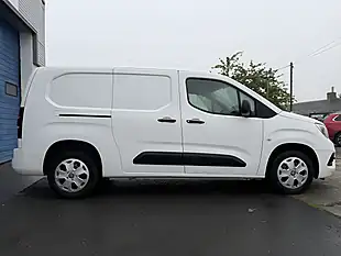 Used 2020 Vauxhall Combo Sportive White - Interior and Exterior details 9