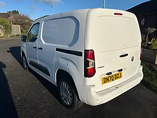 Used 2020 Vauxhall Combo Sportive White - Interior and Exterior details 7