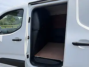 Used 2020 Vauxhall Combo Sportive White - Interior and Exterior details 12