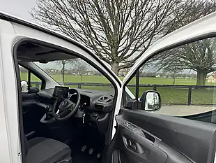 Used 2020 Vauxhall Combo Sportive White - Interior and Exterior details 14