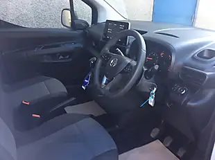 Used 2020 Vauxhall Combo Sportive White - Interior and Exterior details 11
