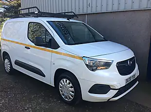 Used 2020 Vauxhall Combo Sportive White - Interior and Exterior details 2