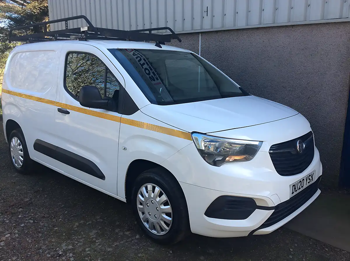 Used 2020 Vauxhall Combo Sportive White - Interior and Exterior details 2