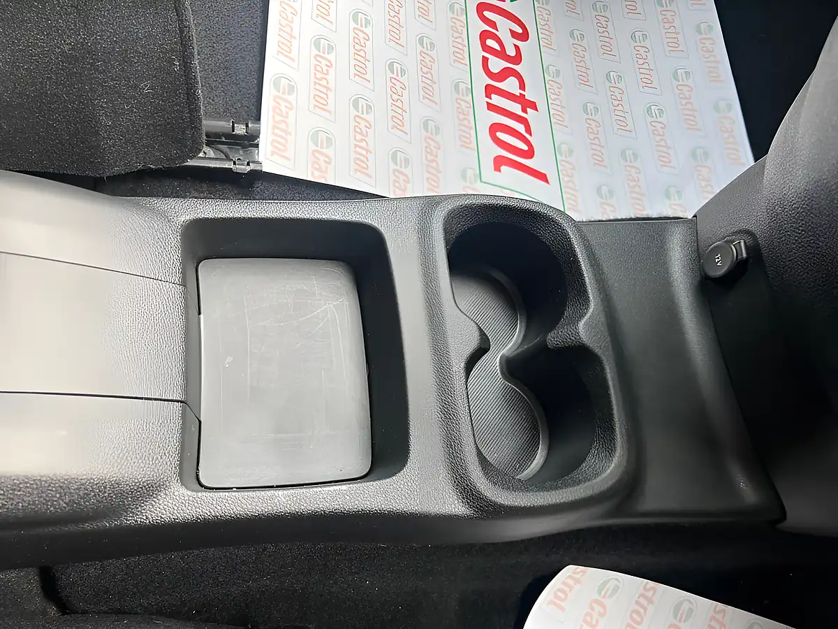 Used 2020 Vauxhall Combo Sportive White - Interior and Exterior details 18