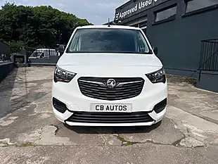 Used 2020 Vauxhall Combo Sportive White - Interior and Exterior details 2