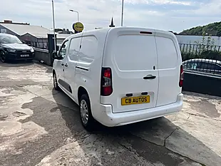 Used 2020 Vauxhall Combo Sportive White - Interior and Exterior details 6