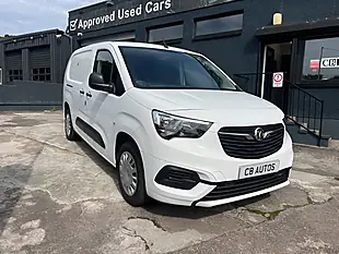 Used 2020 Vauxhall Combo Sportive White - Interior and Exterior details 9