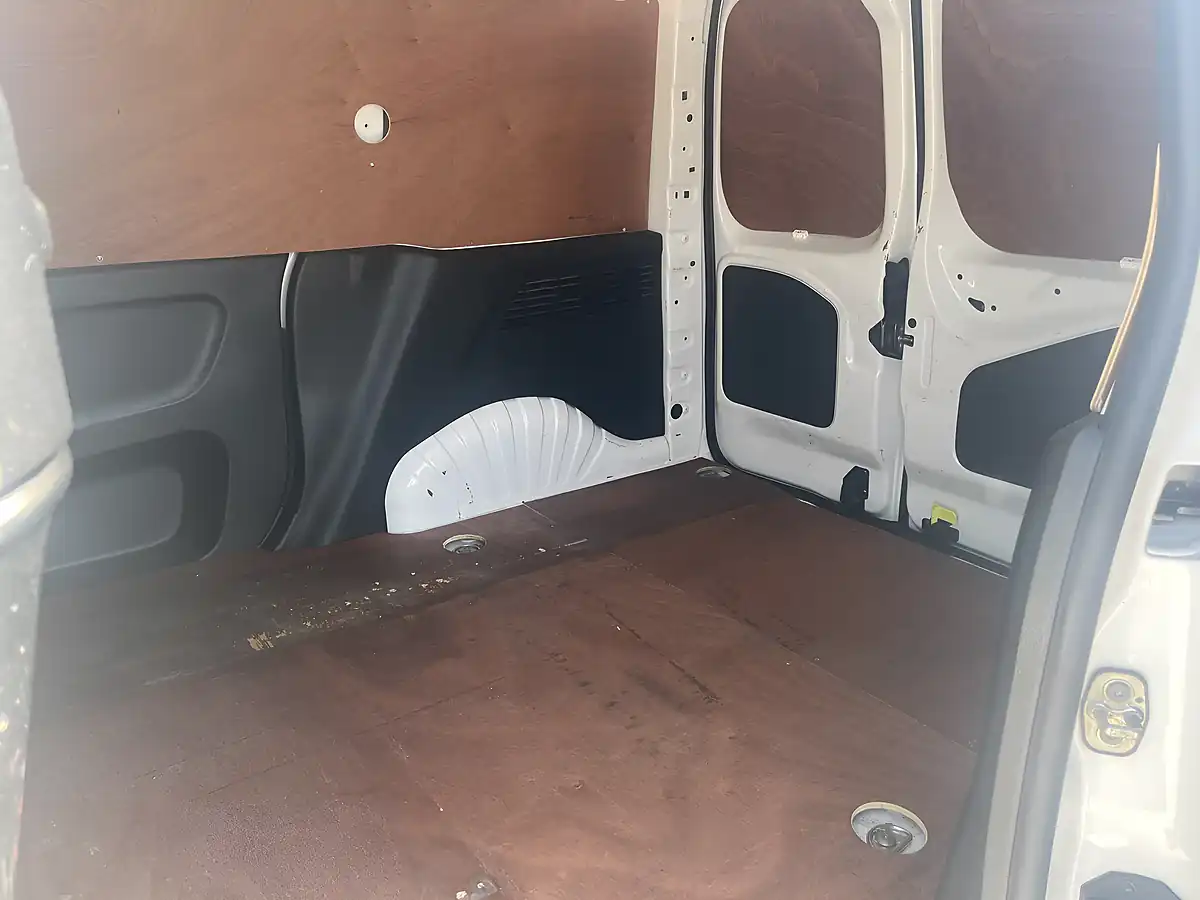 Used 2020 Vauxhall Combo Sportive White - Interior and Exterior details 18