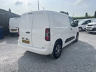 Used 2020 Vauxhall Combo Sportive White - Interior and Exterior details 4