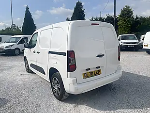 Used 2020 Vauxhall Combo Sportive White - Interior and Exterior details 6