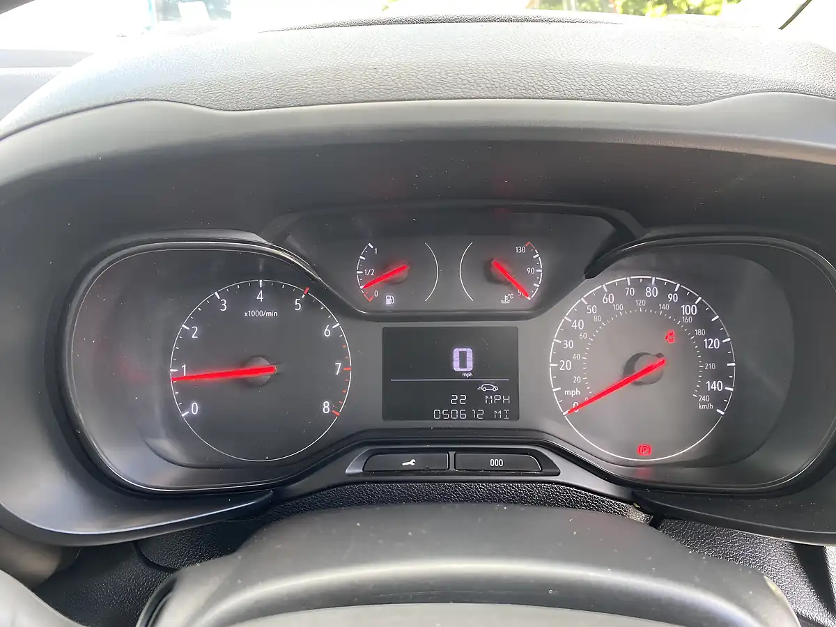 Used 2020 Vauxhall Combo Sportive White - Interior and Exterior details 13