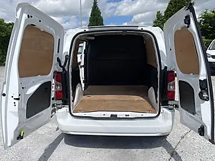 Used 2020 Vauxhall Combo Sportive White - Interior and Exterior details 20