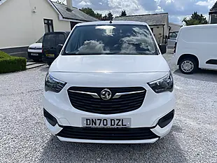 Used 2020 Vauxhall Combo Sportive White - Interior and Exterior details 3