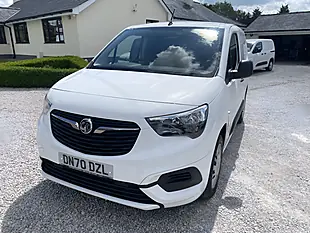 Used 2020 Vauxhall Combo Sportive White - Interior and Exterior details 4