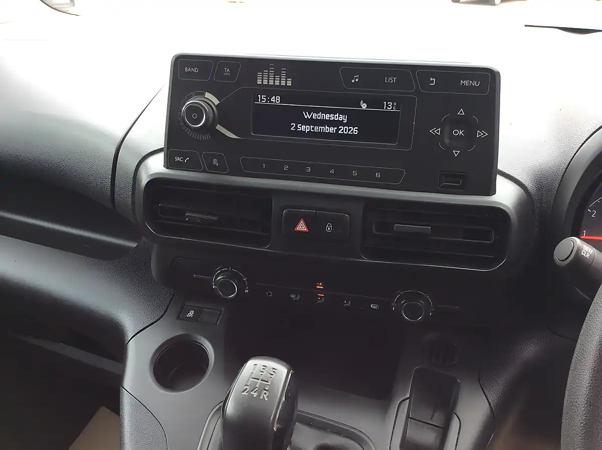 Used 2020 Vauxhall Combo Sportive White - Interior and Exterior details 10