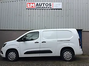 Used 2020 Vauxhall Combo Sportive White - Interior and Exterior details 4