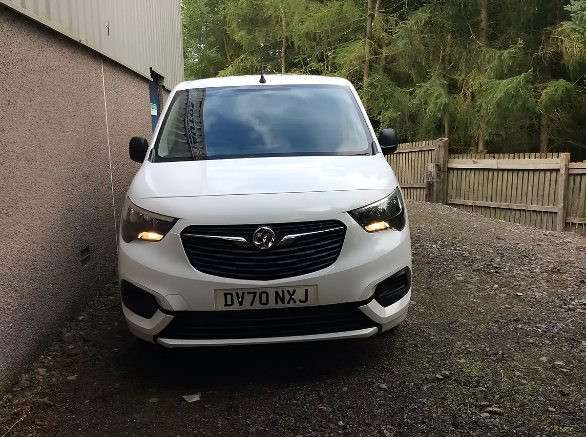Used 2020 Vauxhall Combo Sportive White - Interior and Exterior details 8