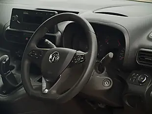 Used 2020 Vauxhall Combo Sportive White - Interior and Exterior details 15