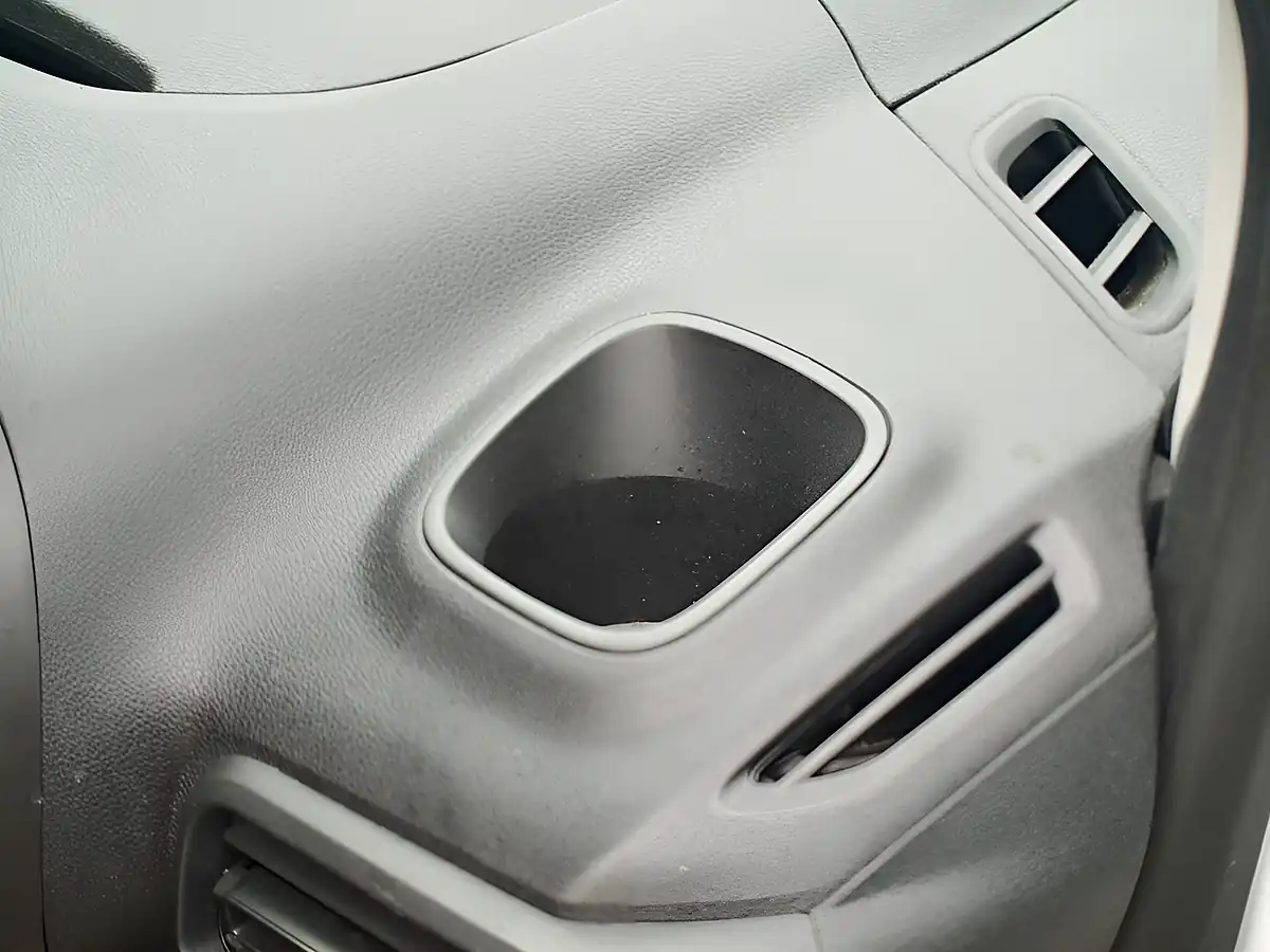 Used 2020 Vauxhall Combo Sportive White - Interior and Exterior details 18