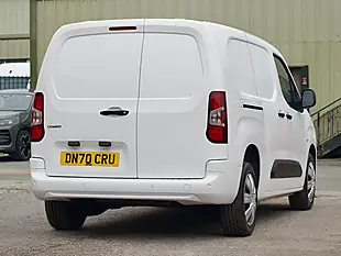 Used 2020 Vauxhall Combo Sportive White - Interior and Exterior details 4