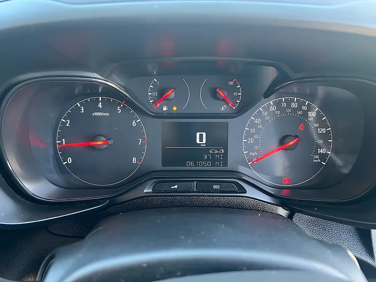 Used 2020 Vauxhall Combo Sportive White - Interior and Exterior details 12