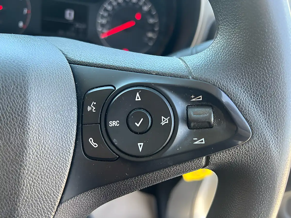 Used 2020 Vauxhall Combo Sportive White - Interior and Exterior details 15