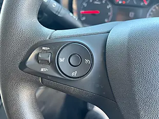 Used 2020 Vauxhall Combo Sportive White - Interior and Exterior details 16