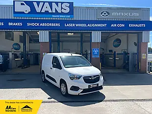 Used 2020 Vauxhall Combo Sportive White - Interior and Exterior details 8