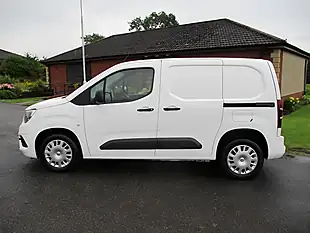 Used 2020 Vauxhall Combo Sportive White - Interior and Exterior details 4