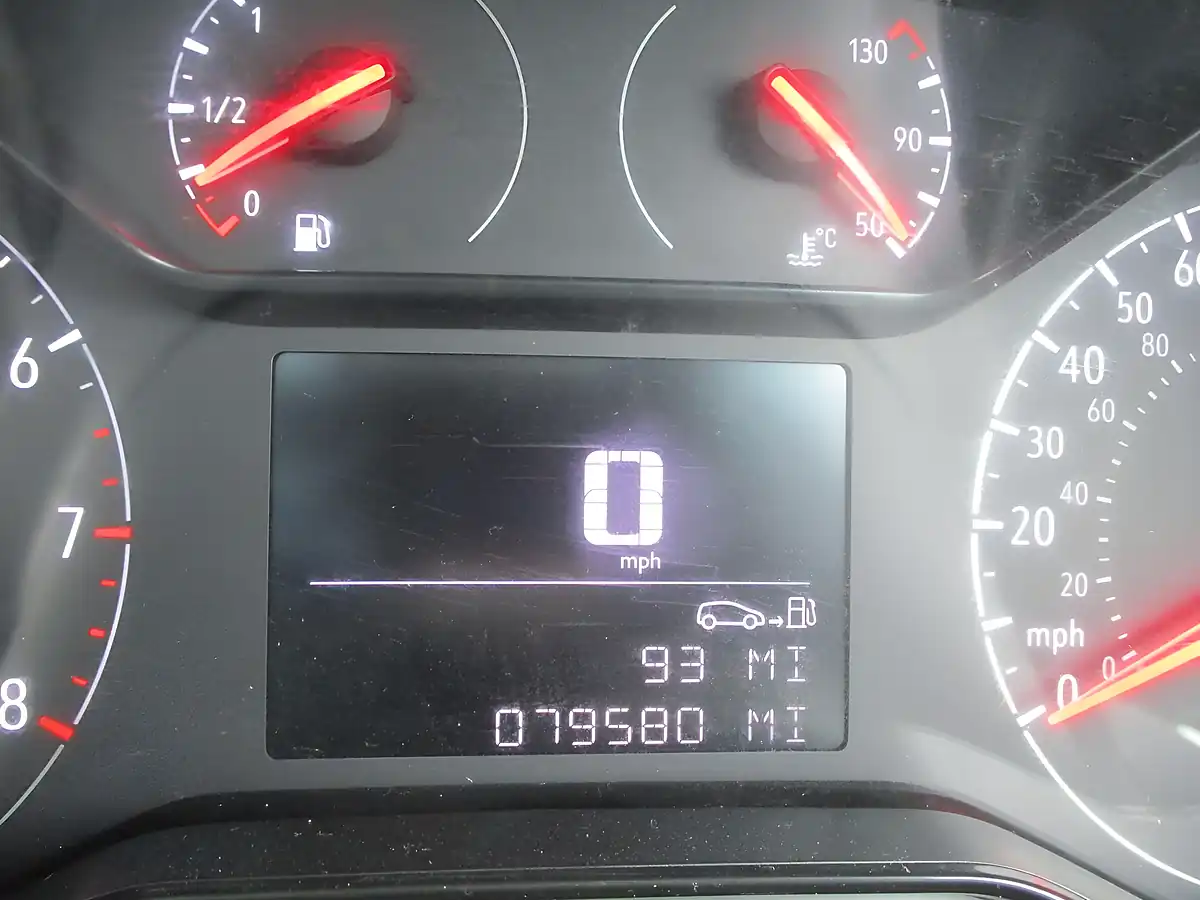Used 2020 Vauxhall Combo Sportive White - Interior and Exterior details 9