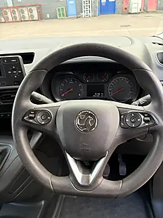 Used 2020 Vauxhall Combo Sportive White - Interior and Exterior details 12