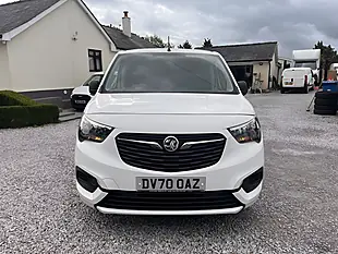 Used 2020 Vauxhall Combo Sportive White - Interior and Exterior details 3
