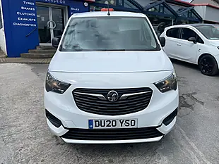 Used 2020 Vauxhall Combo Sportive White - Interior and Exterior details 2