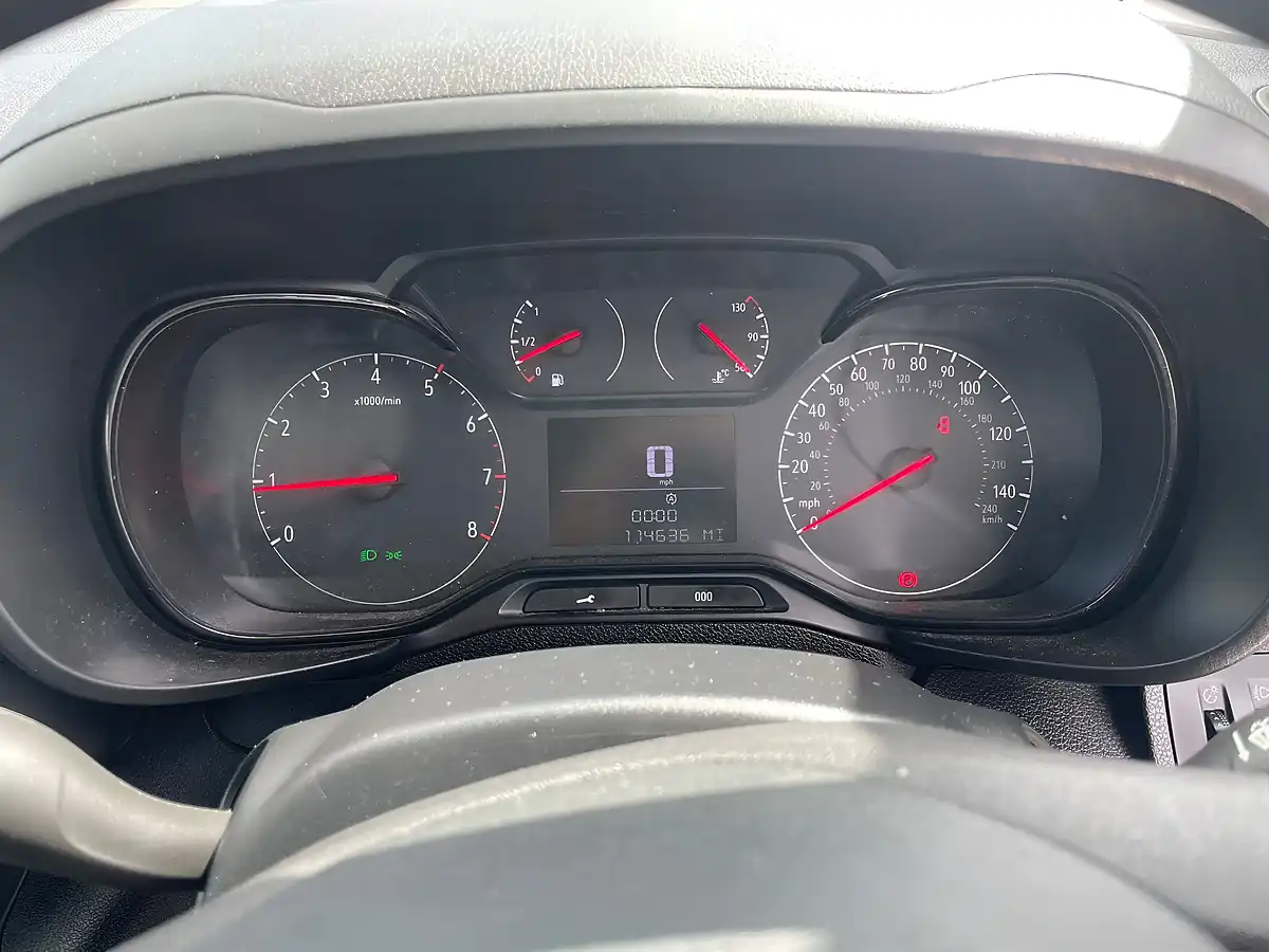 Used 2020 Vauxhall Combo Sportive White - Interior and Exterior details 9