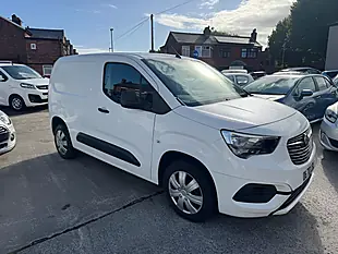 Used 2020 Vauxhall Combo Sportive White - Interior and Exterior details 12