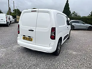 Used 2020 Vauxhall Combo Sportive White - Interior and Exterior details 12
