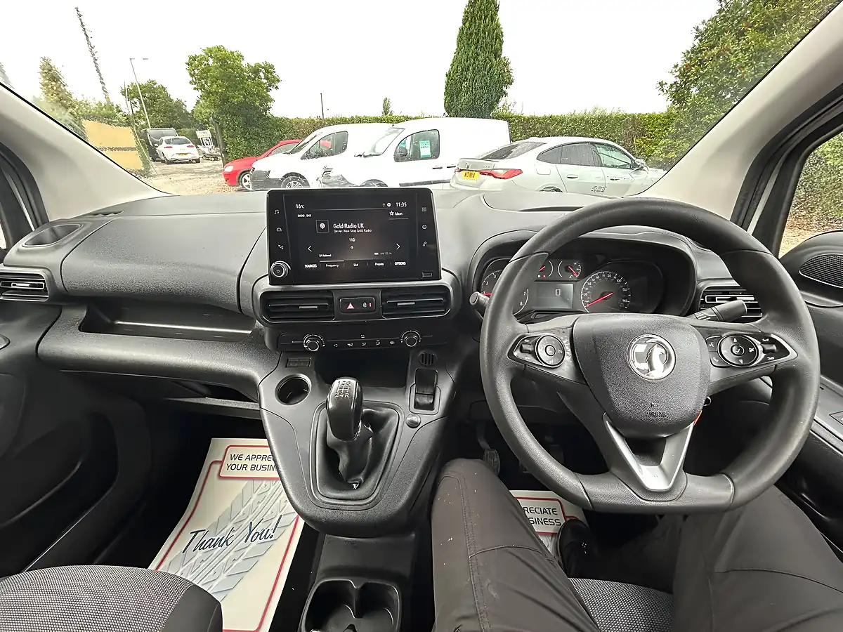 Used 2020 Vauxhall Combo Sportive White - Interior and Exterior details 13