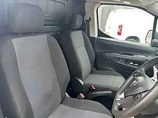 Used 2020 Vauxhall Combo Sportive White - Interior and Exterior details 15